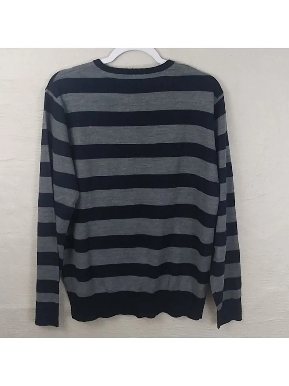 Paper Denim & Cloth Blue Stripe V-Neck Long Sleeve Pullover Light Weight Sweater
